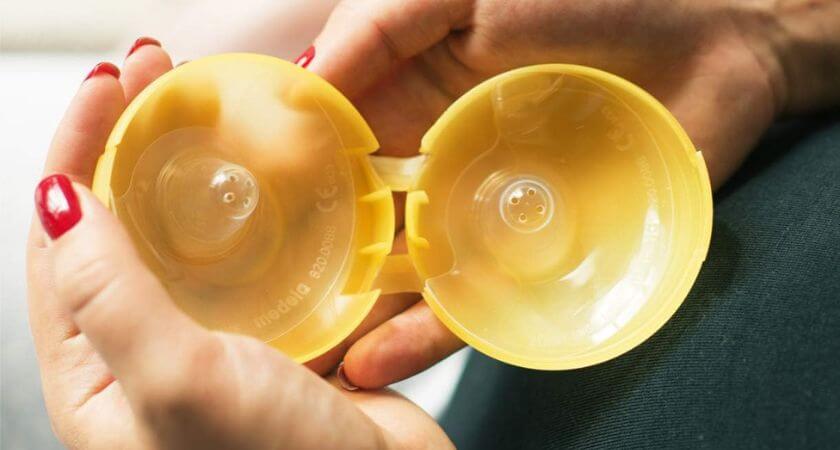 Medela_Contact_Nipple_Shields_Complete